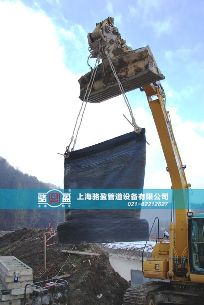 大口徑橡膠法蘭式<a href=http://m.americhimarketing.com/ target=_blank class=infotextkey><a href=http://m.americhimarketing.com target=_blank class=infotextkey>鴨嘴閥</a></a>安裝圖