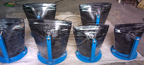一組<a href=http://m.americhimarketing.com/ target=_blank class=infotextkey><a href=http://m.americhimarketing.com target=_blank class=infotextkey>鴨嘴閥</a></a>等待發貨